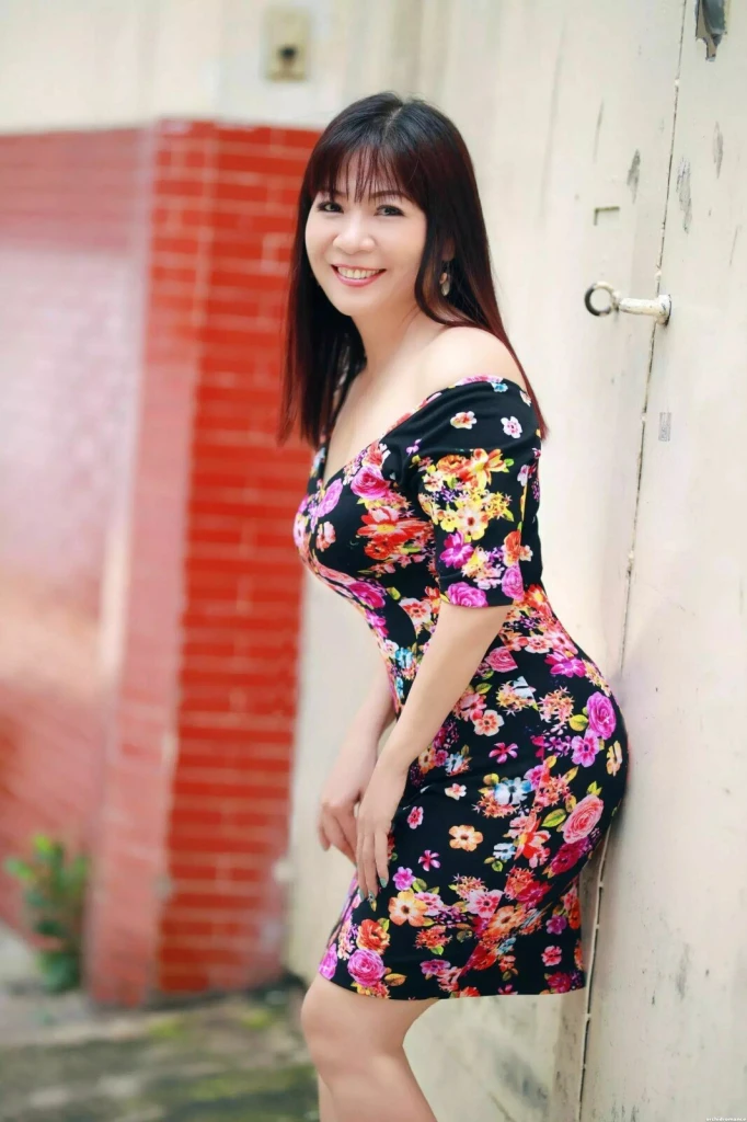 Thi Phuong Hoa Profile image 3