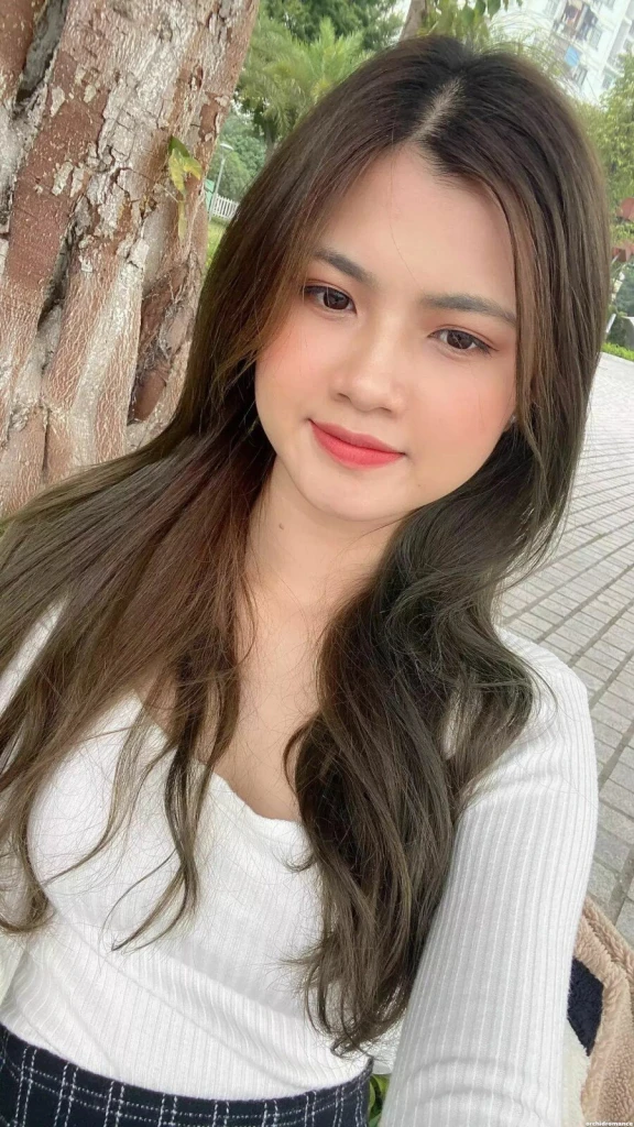 Pham Truc Profile image 1