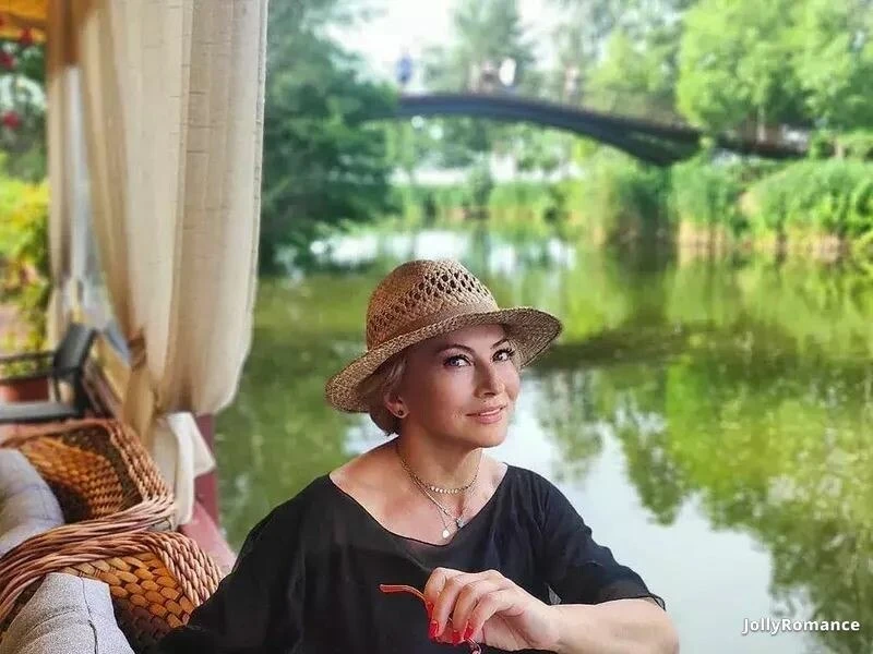 Juliya Profile image 4