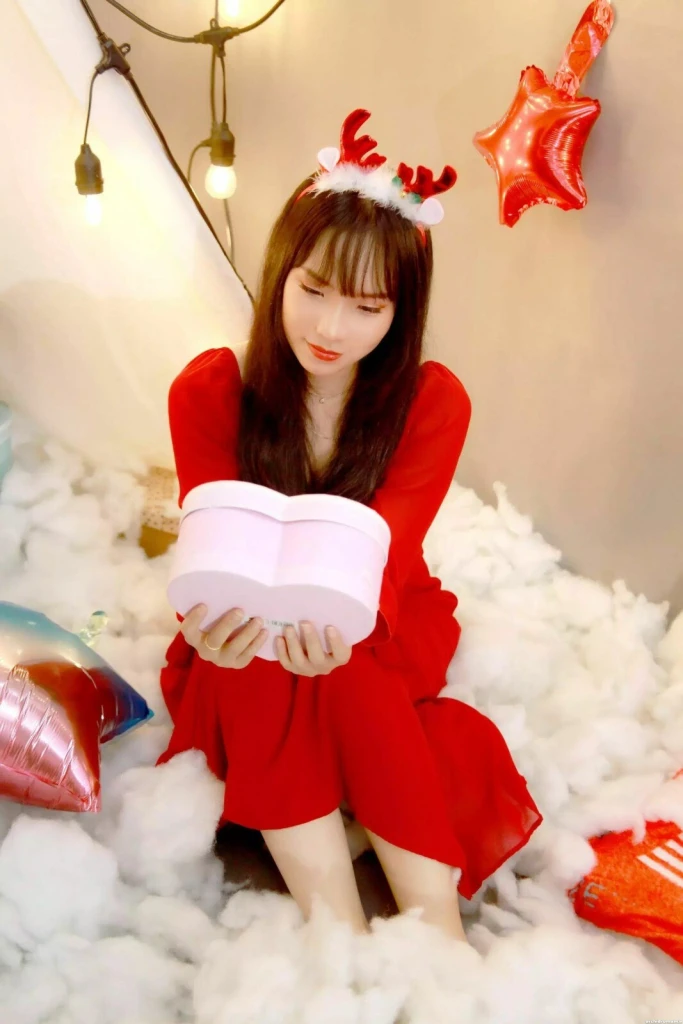 Pink Profile image 3