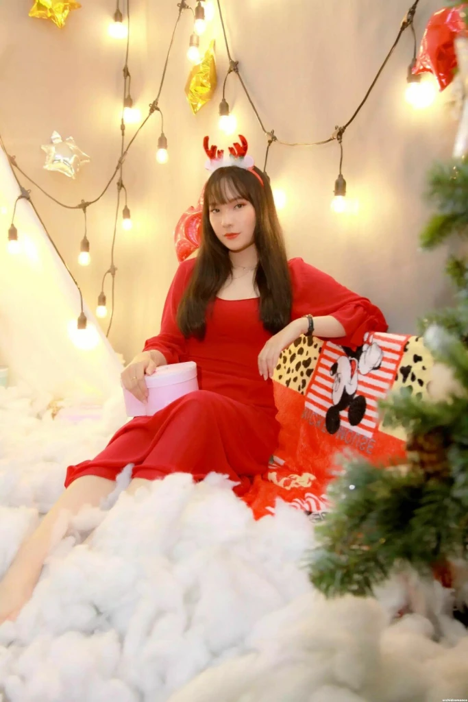 Pink Profile image 5