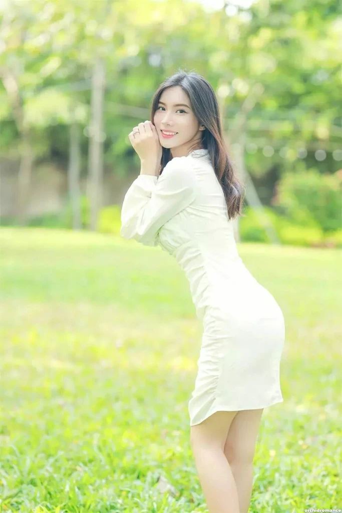 Huynh Thi Profile image 6