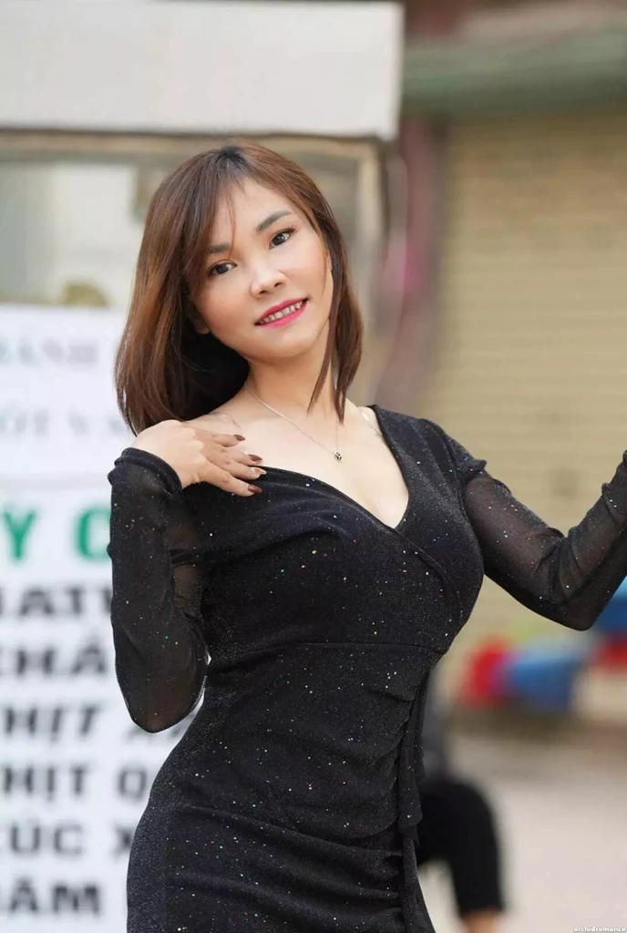 Hoai Thu Profile image 6