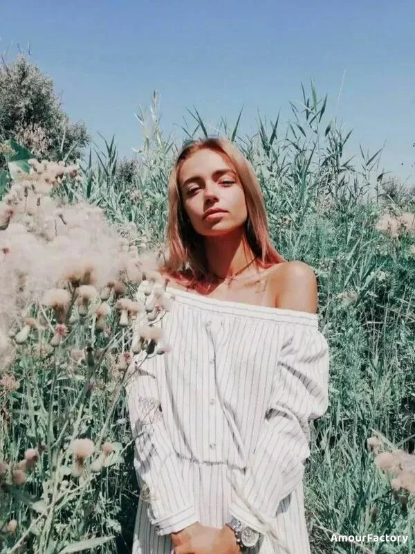 Valentina Profile image 2