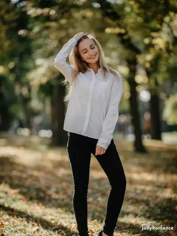 Taisia Profile image 5