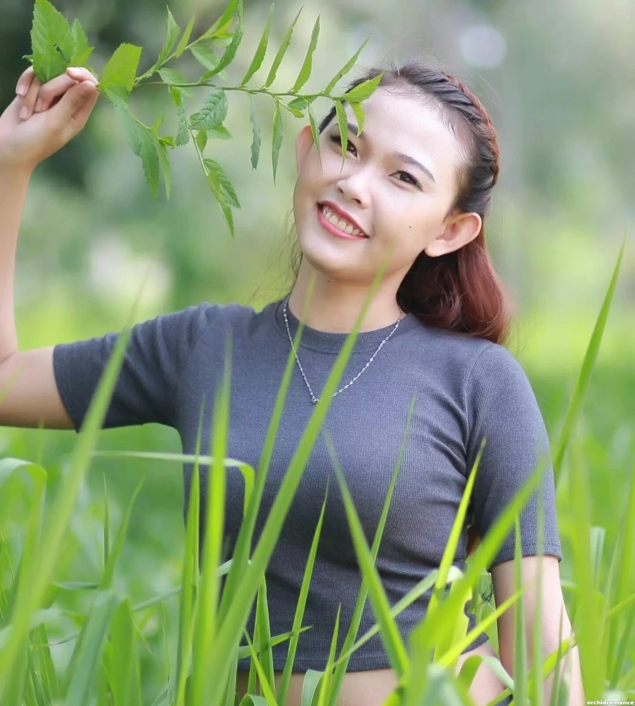 Celina Profile image 4