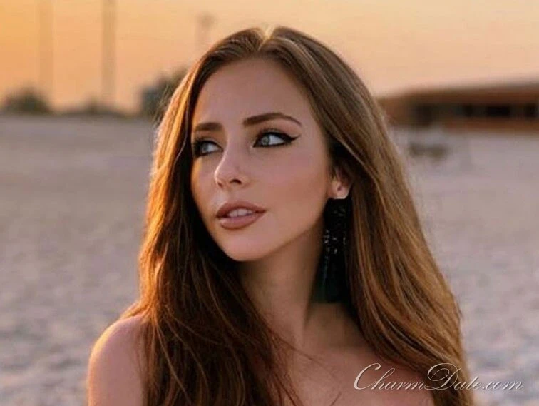 Veronika Profile image 4