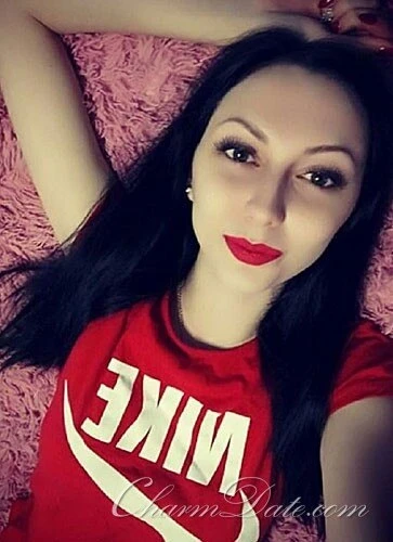 Yanochka Profile image 1